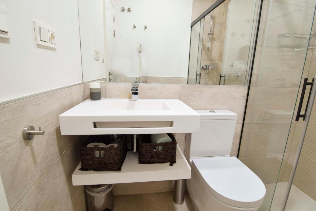 Letmalaga Plaza Del Teatro Premium Apartment Ngoại thất bức ảnh